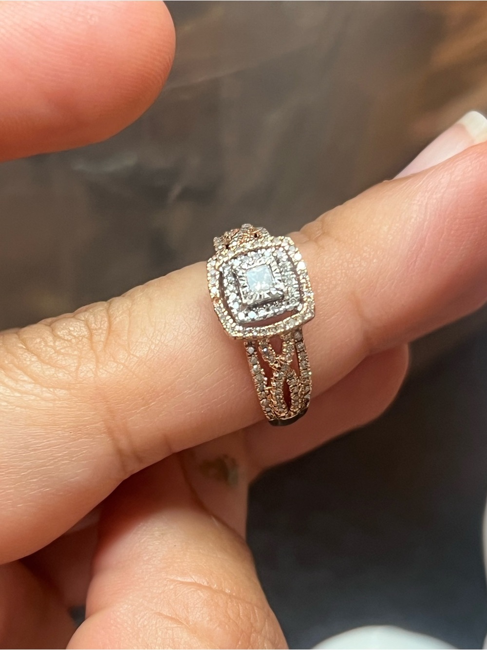 10K rose gold  Diamond engagement’s ring
